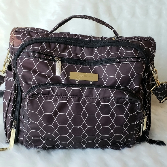 Jujube Diaper Bag - Picture 1 of 7